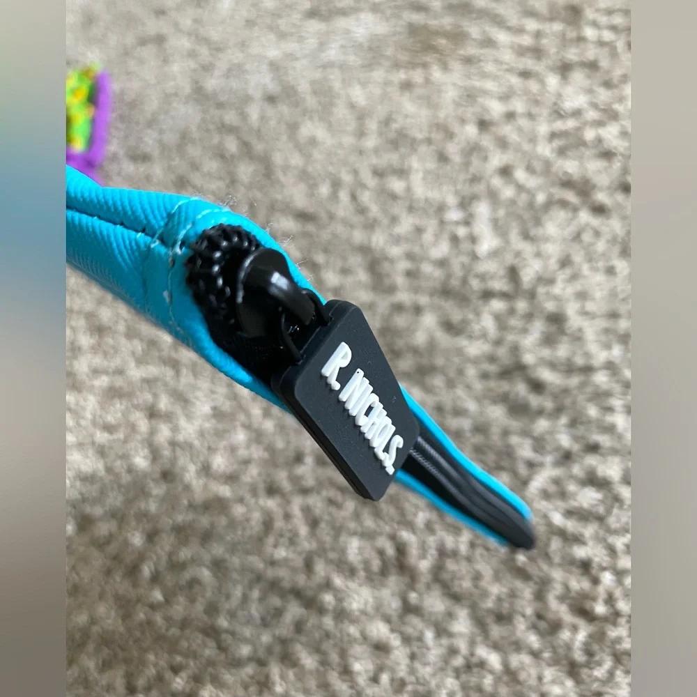 R. Nichols Travel Bag - Picture 3 of 6